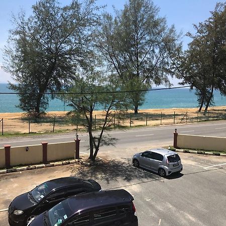 Teluk Lipat Seaview Inn Dungun Luaran gambar