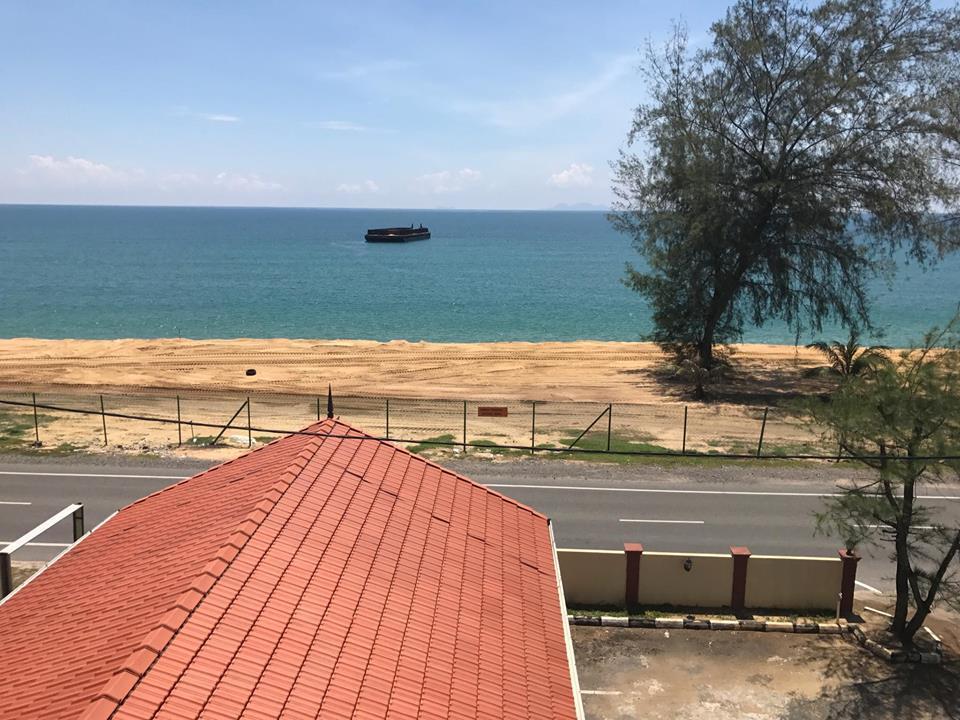 Teluk Lipat Seaview Inn Dungun Luaran gambar