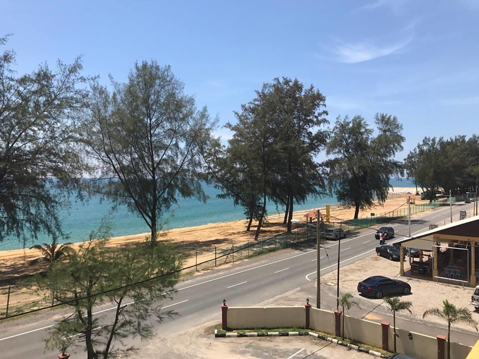 Teluk Lipat Seaview Inn Dungun Luaran gambar